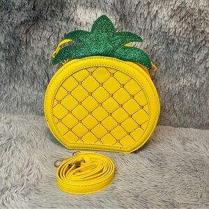 🍍Pineapple-Shaped Crossbody Bag